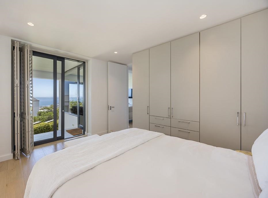 4 Bedroom Property for Sale in Fresnaye Western Cape